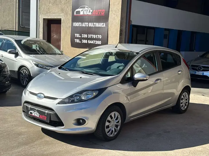 Ford Fiesta 2010 photo 3