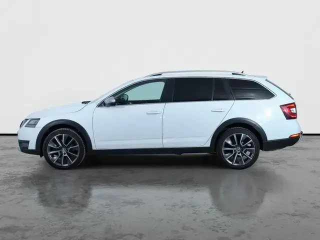 Skoda Octavia Combi 2019 photo 2