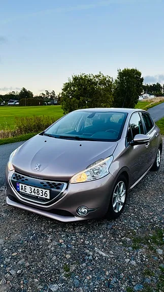 Peugeot 208