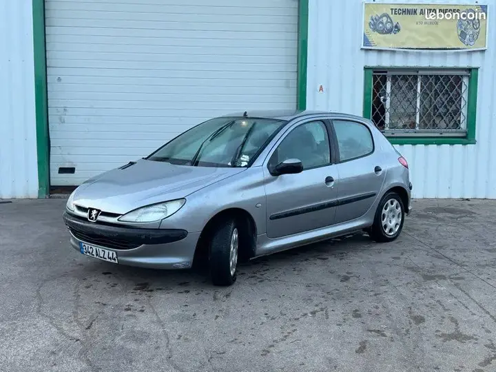 Peugeot 206
