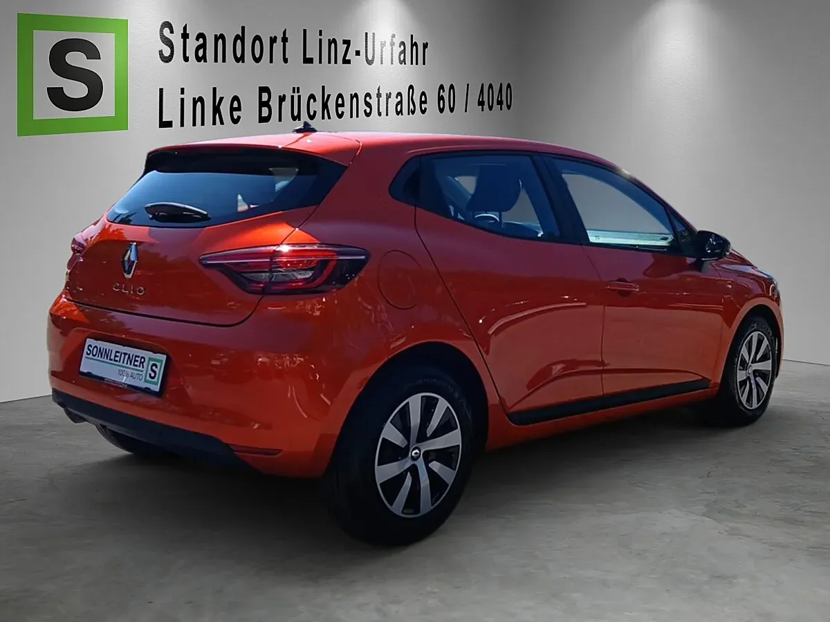 Renault Clio 2023 photo 3