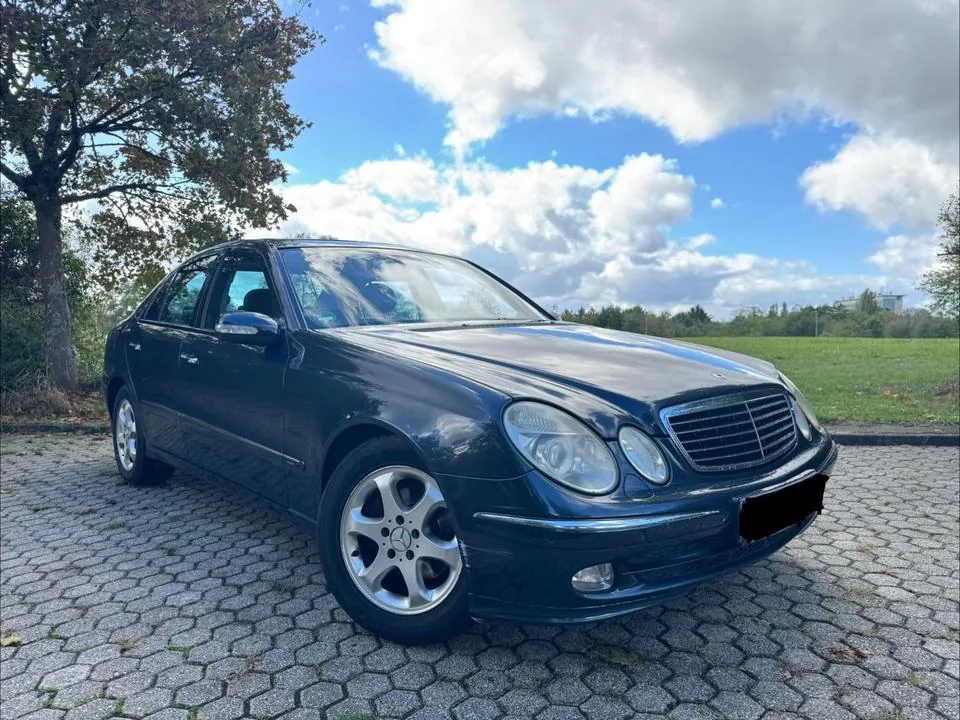 Mercedes-Benz E 270