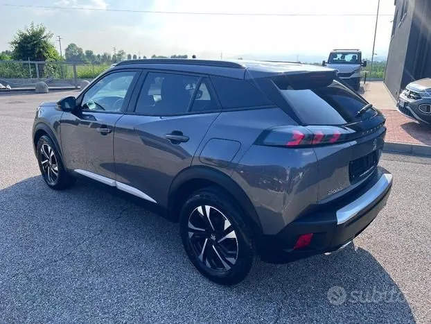 Peugeot 2008 2022 photo 4