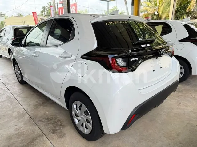 Toyota Yaris 2026 photo 2