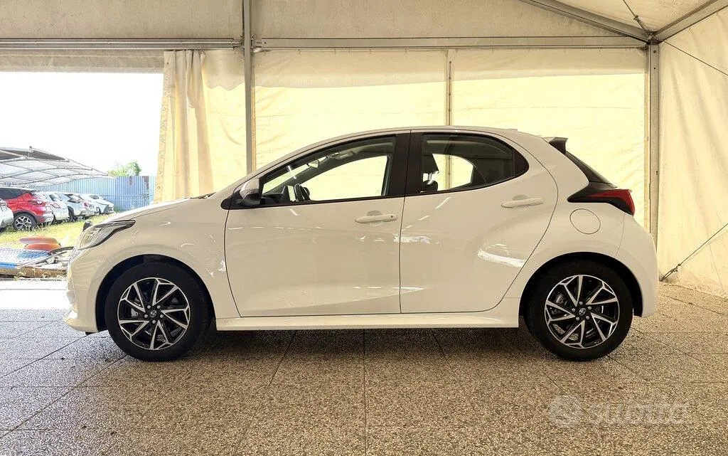 Toyota Yaris 2022 photo 4