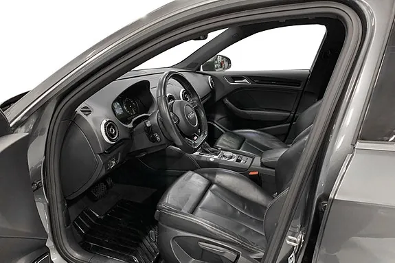 Audi A3 2016 photo 5