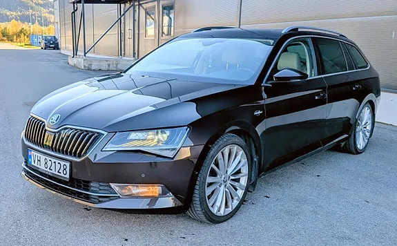 Skoda Superb 2017 photo 4