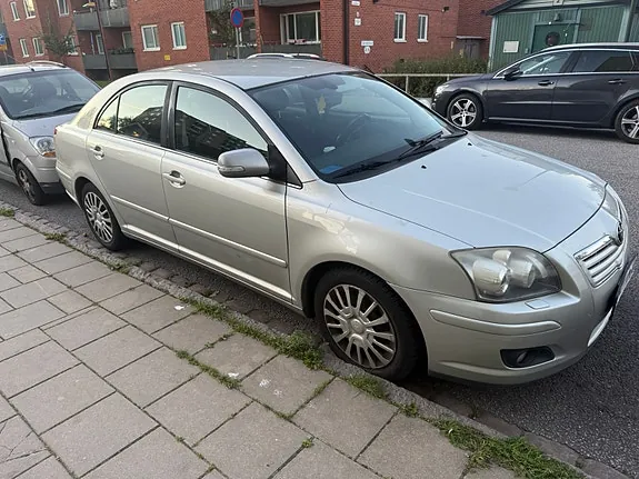 Toyota Avensis 2007 photo 2
