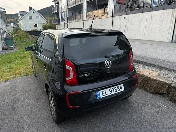 Volkswagen E-Up! 2016 photo 4