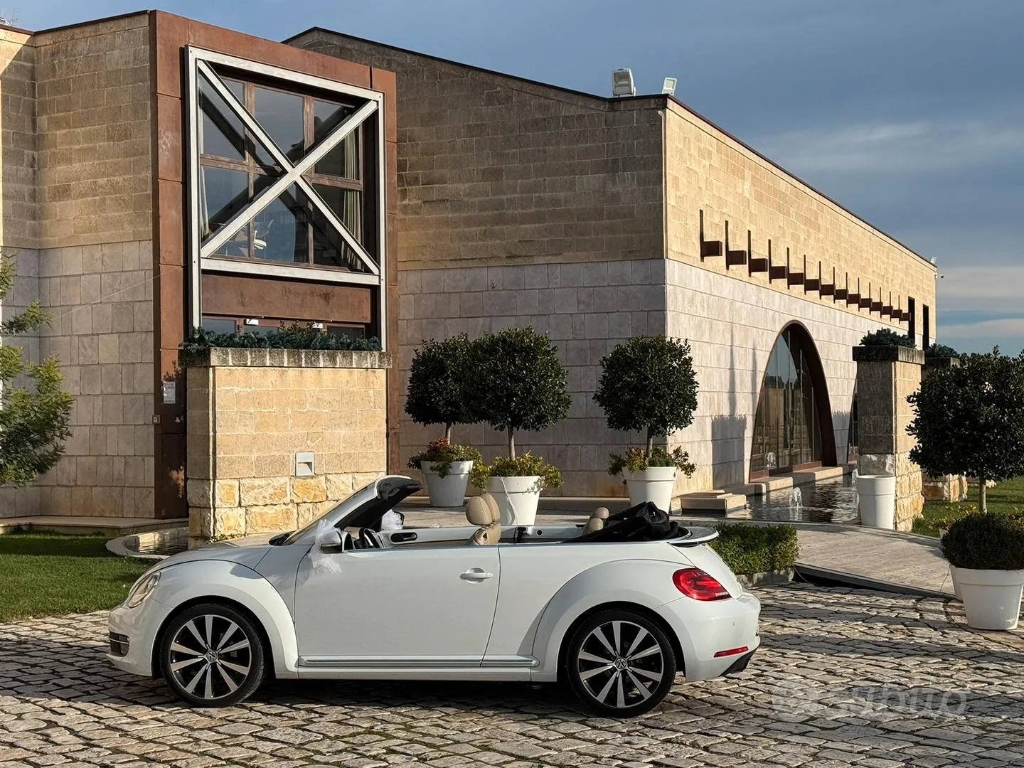 Volkswagen Maggiolino 2024 photo 5