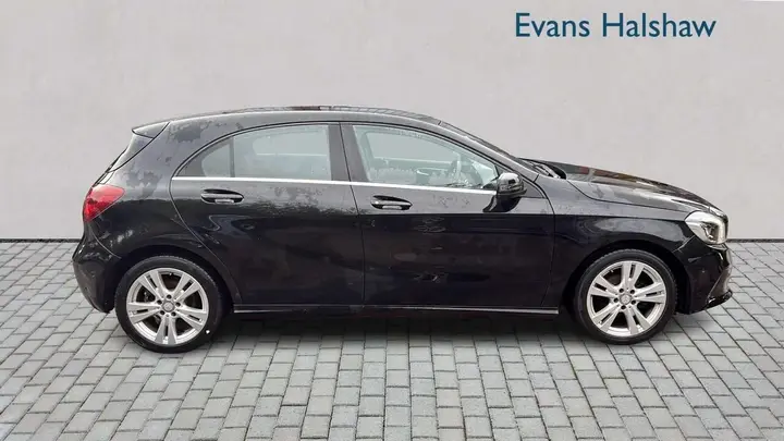 Mercedes-Benz A-Class 2016 photo 3