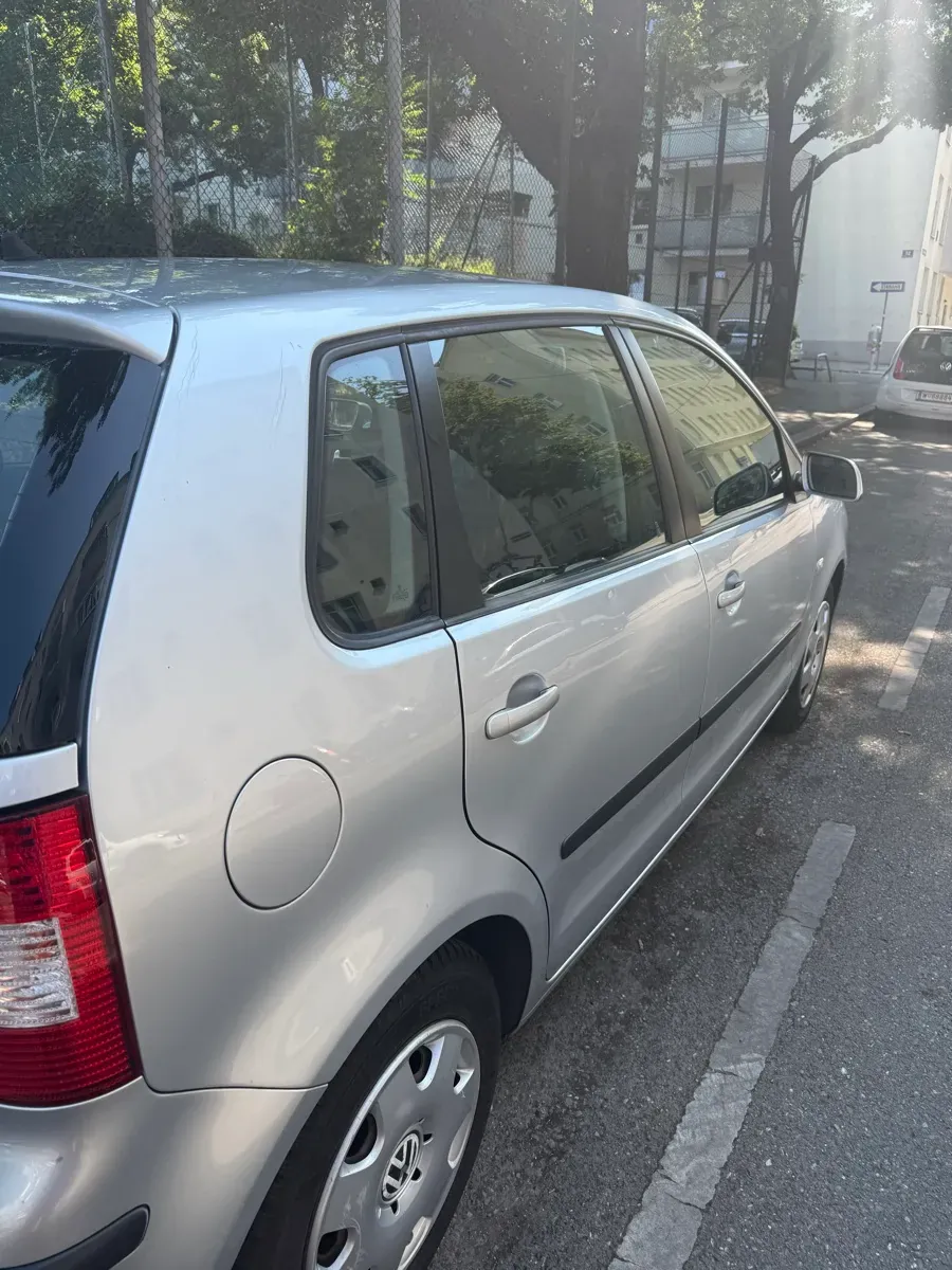 Volkswagen Polo 2004 photo 3