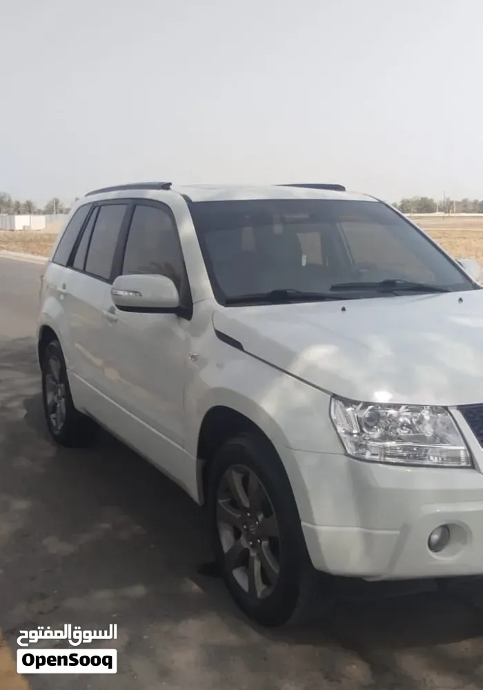 Suzuki Grand Vitara 2010 photo 2
