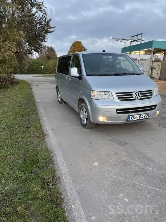 Volkswagen Multivan 2004 photo 2