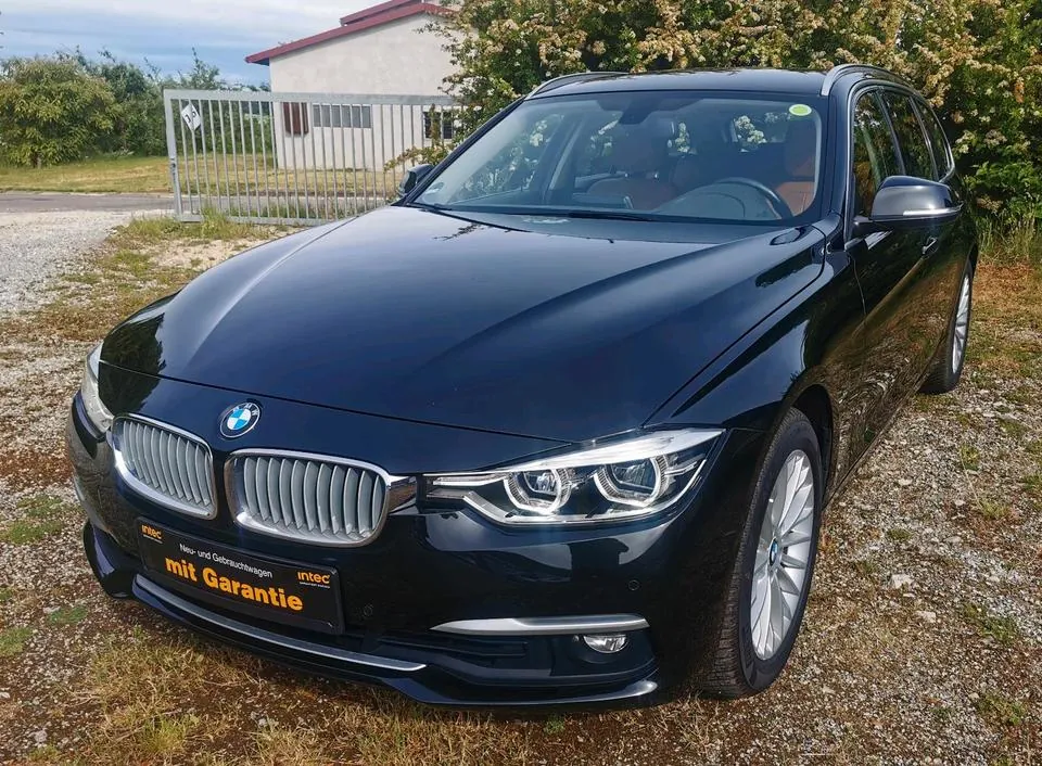 BMW 320I