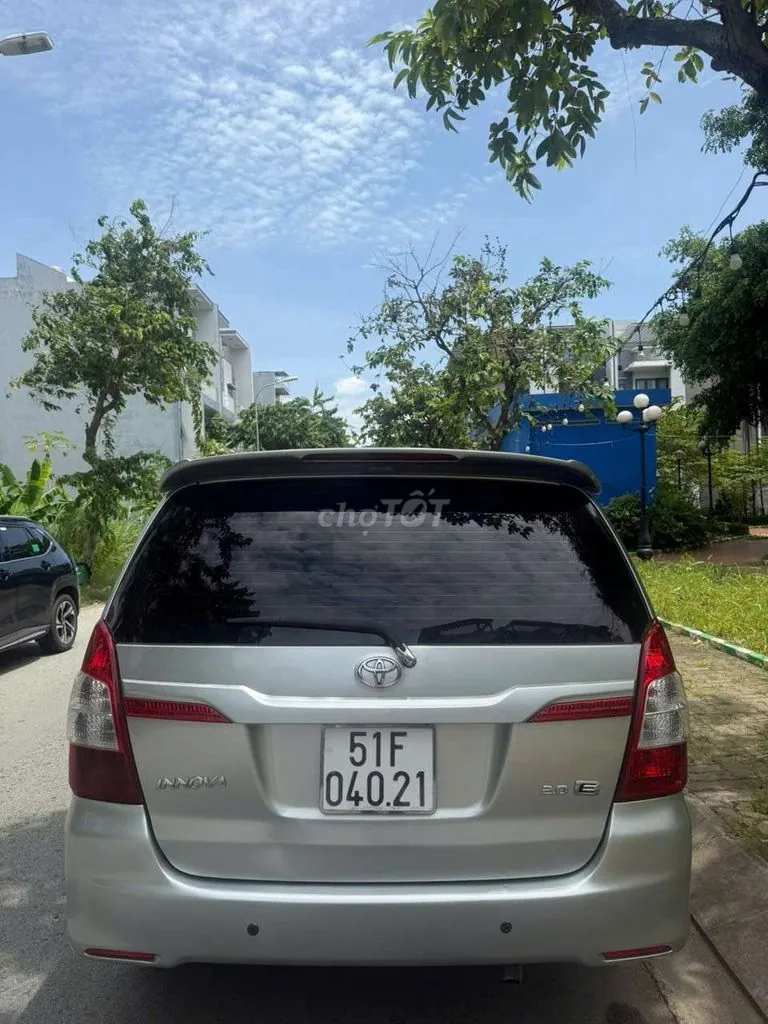 Toyota Innova 2014 photo 3