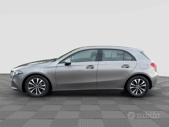 Mercedes-Benz A 180 2021 photo 2