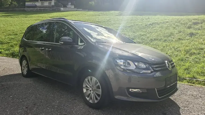 Volkswagen Sharan 2017 photo 2