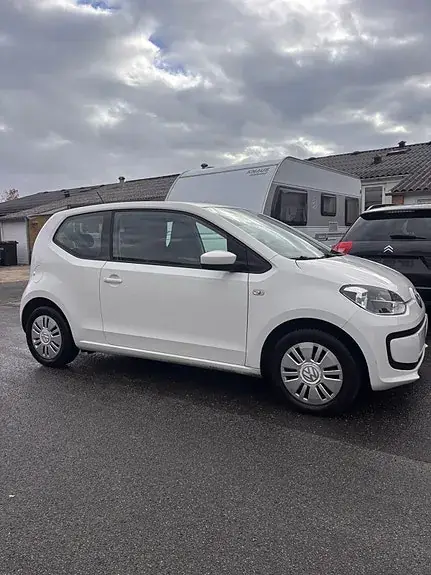 Volkswagen Up 2014 photo 2