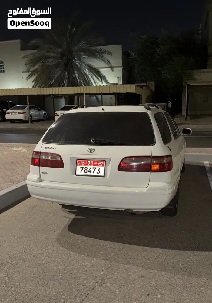 Toyota Camry 2000 photo 3