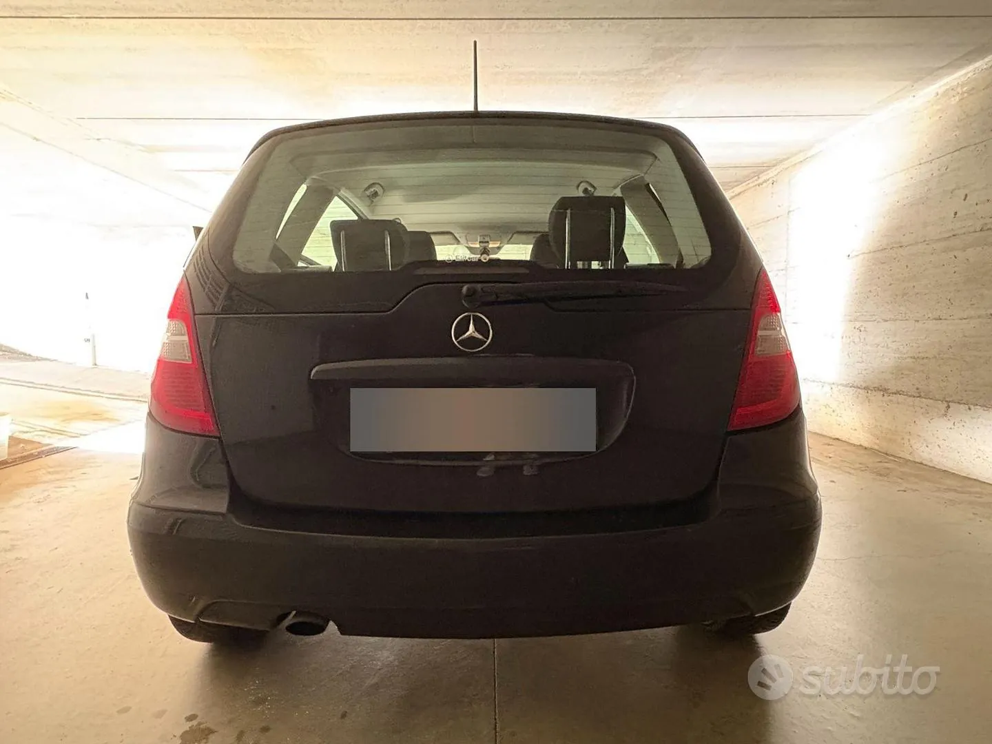 Mercedes-Benz A 2010 photo 2