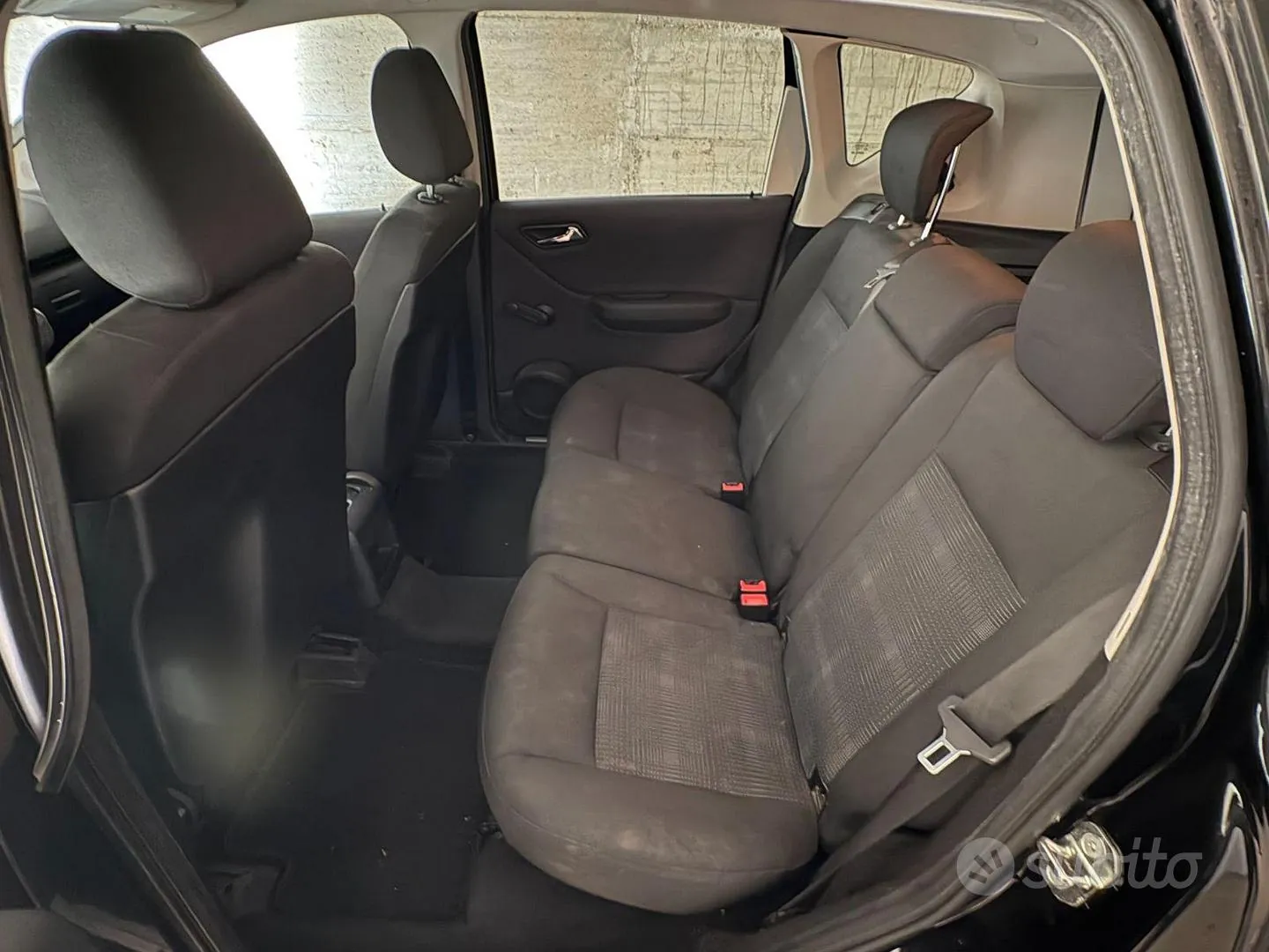 Mercedes-Benz A 2010 photo 4
