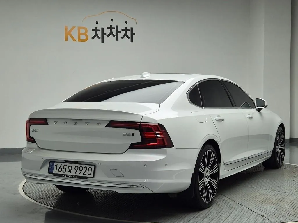 Volvo S90 2024 photo 3