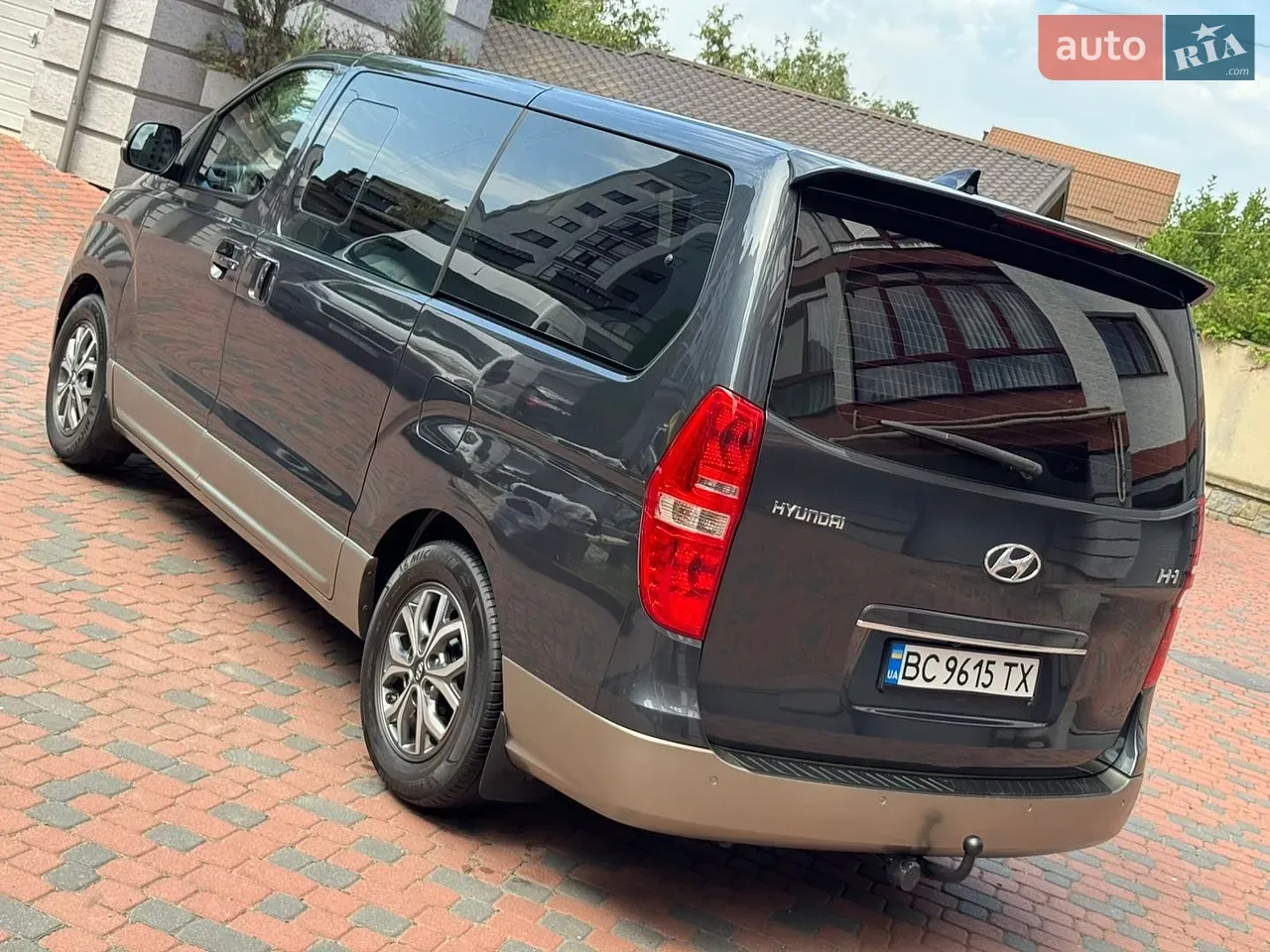 Hyundai H1 2019 photo 4