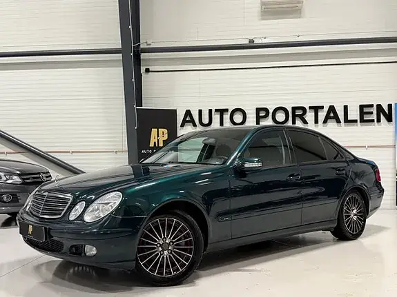 Mercedes-Benz E 200 2005 photo 4