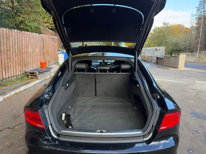 Audi A7 2013 photo 5