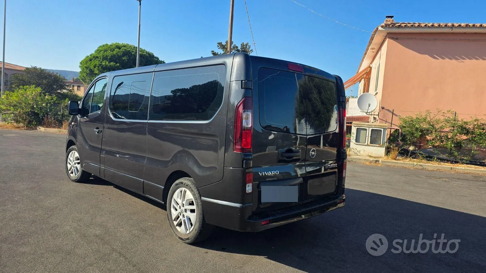 Opel Vivaro 2016 photo 2