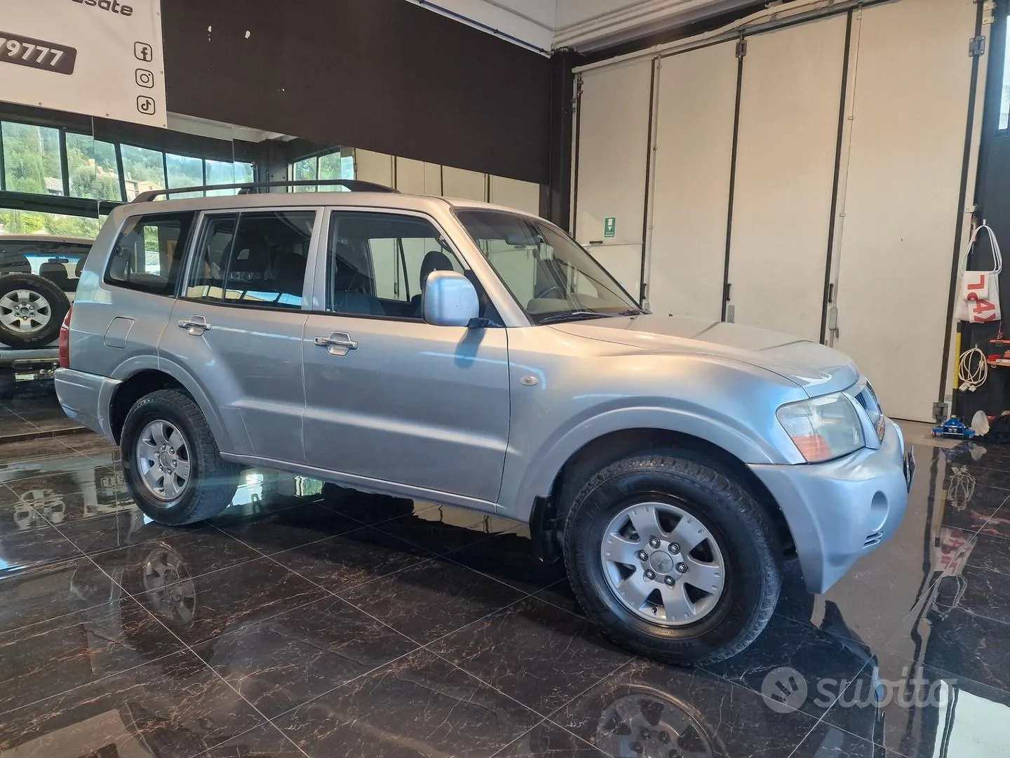 Mitsubishi Pajero 2004 photo 2