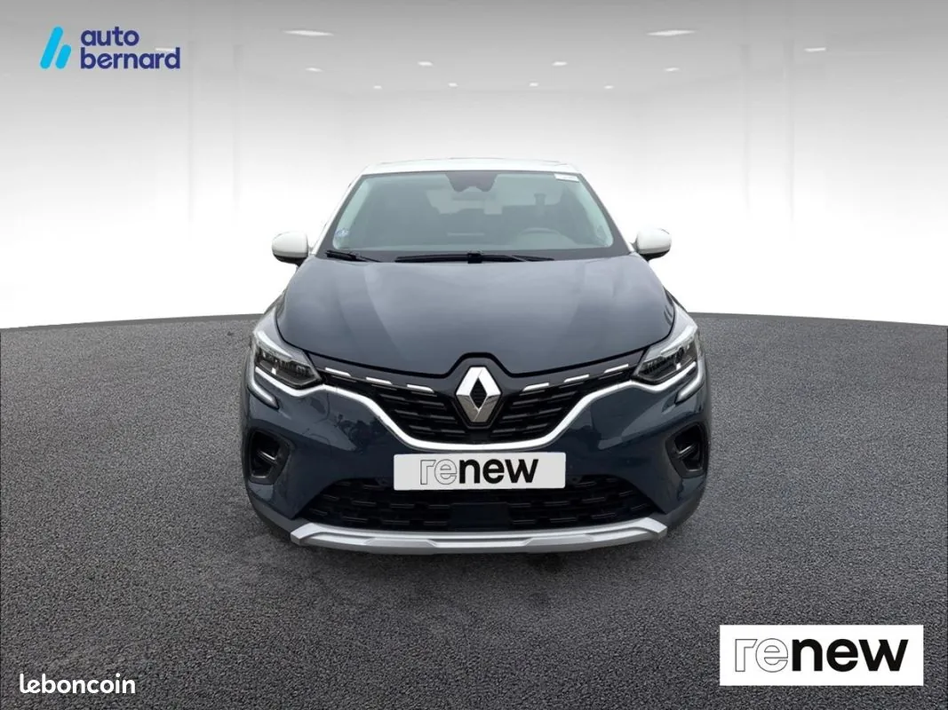 Renault Captur 2023 photo 2