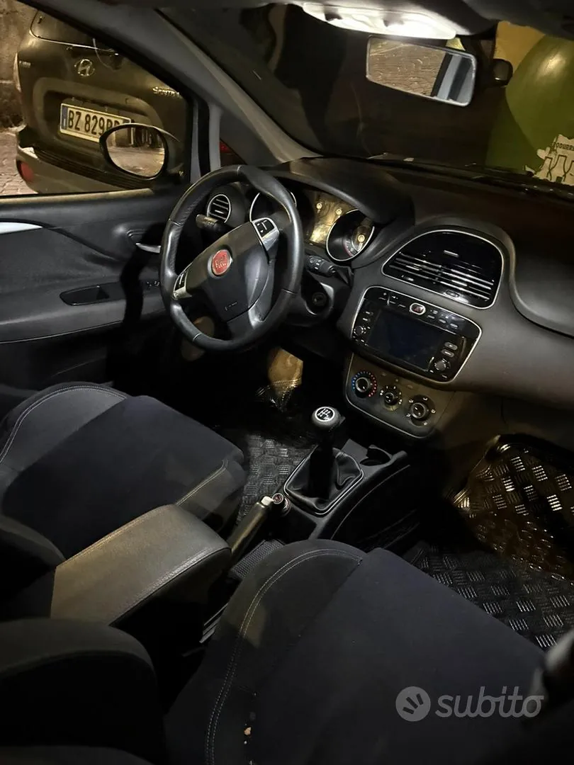 Fiat Punto 2014 photo 4