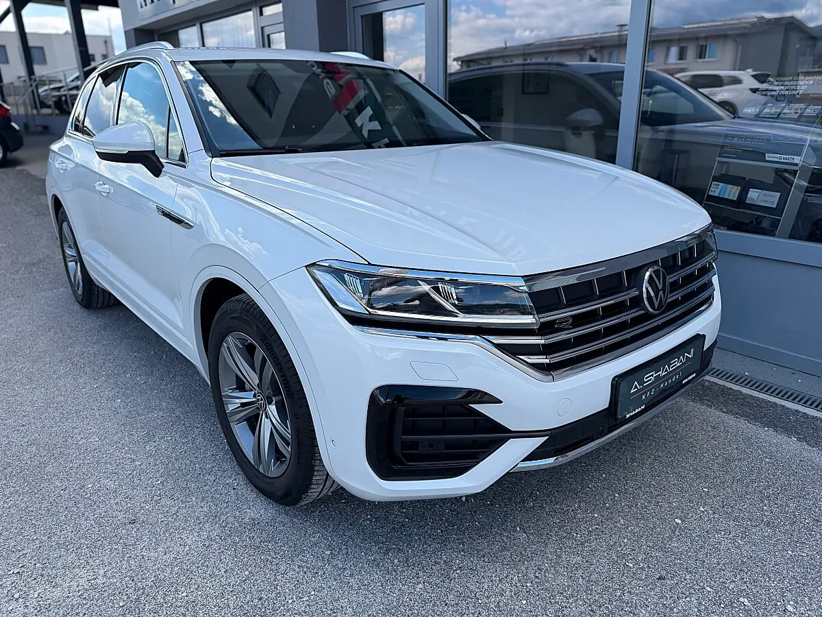 Volkswagen Touareg 2022 photo 2
