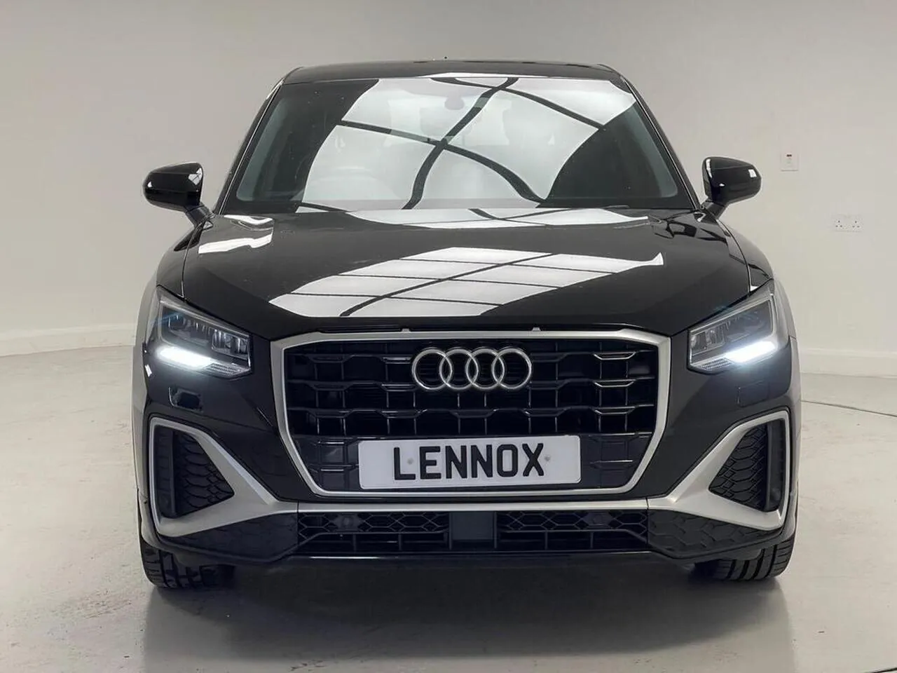 Audi Q2 2021 photo 2
