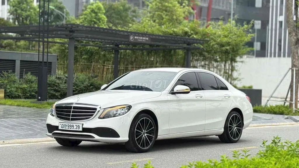 Mercedes-Benz C-Class 2021 photo 5
