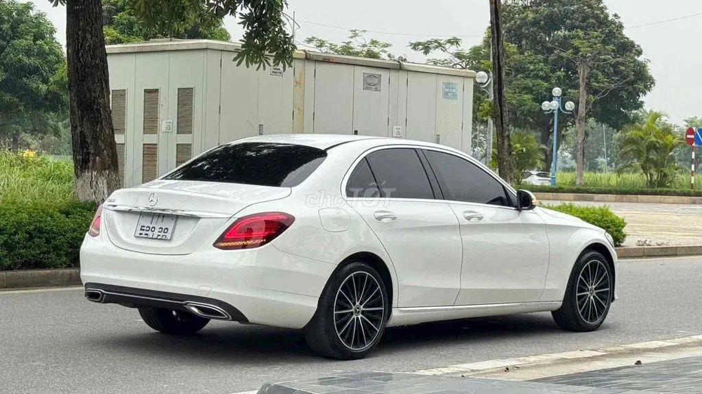 Mercedes-Benz C-Class 2021 photo 4