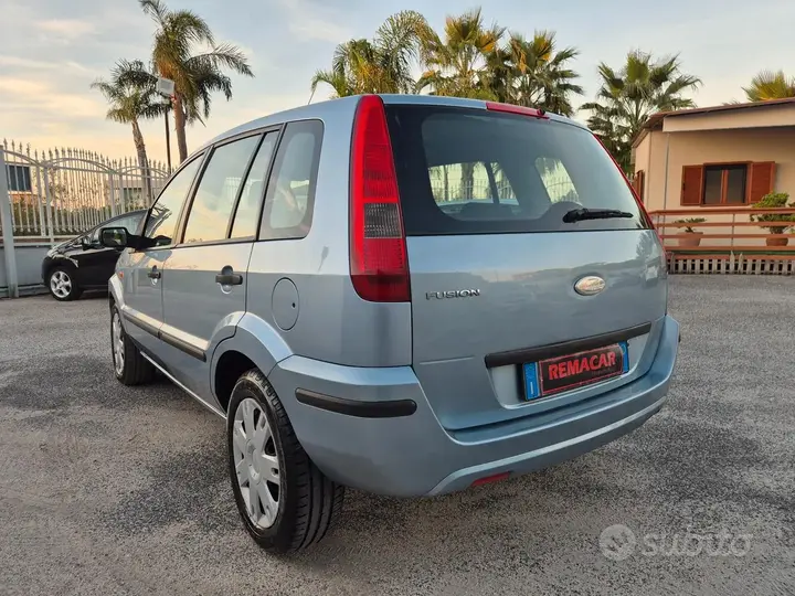 Ford Fusion 2005 photo 3