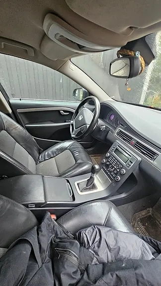 Volvo V70 2010 photo 5