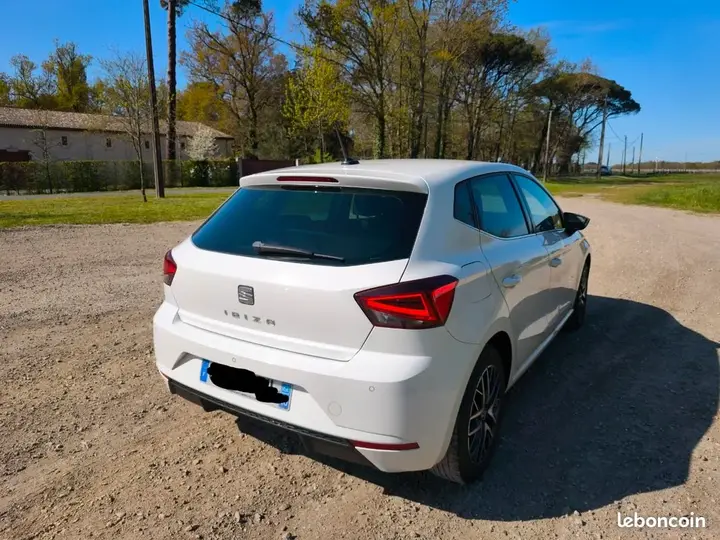 Seat Ibiza 2021 photo 2