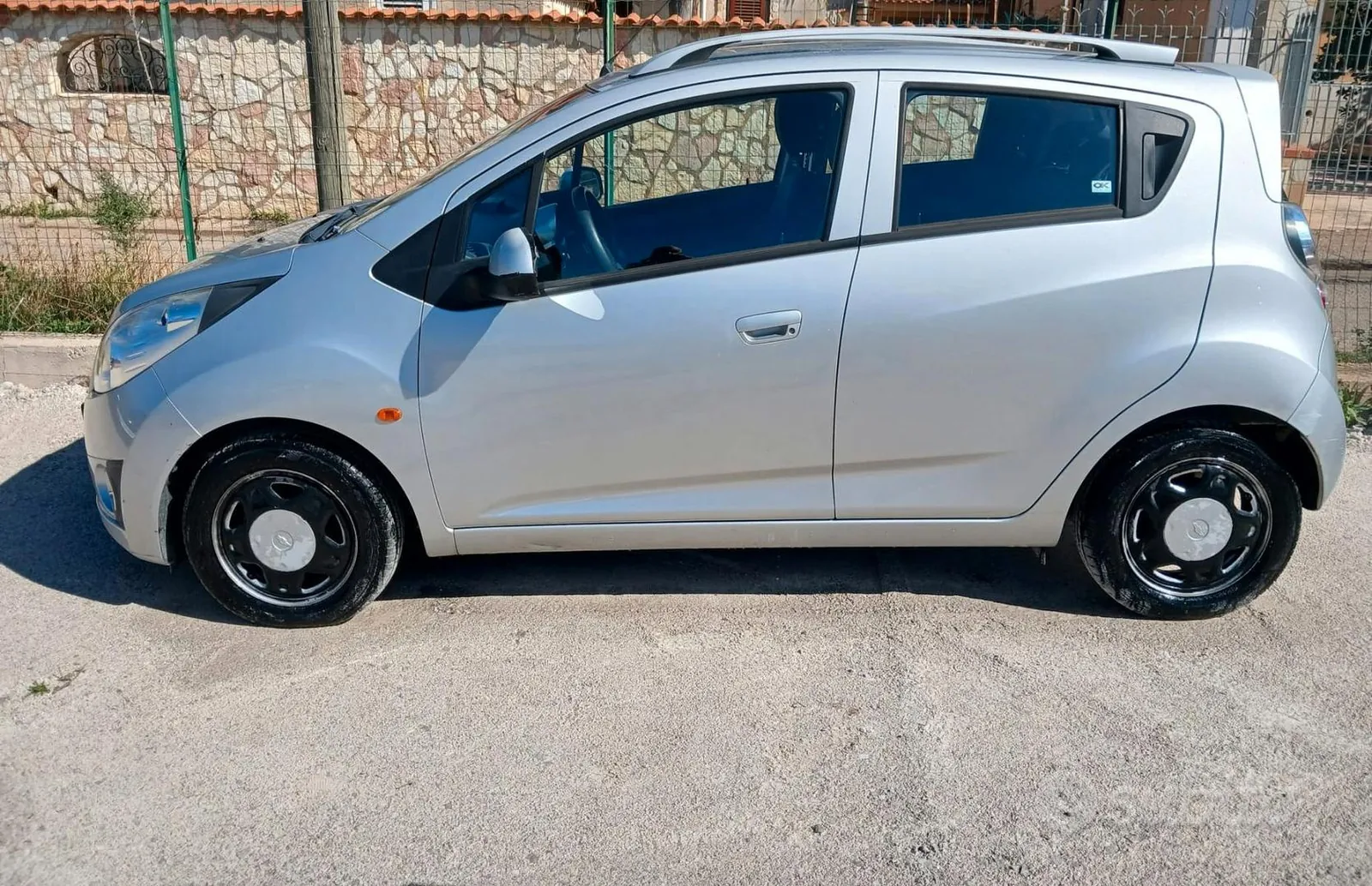 Chevrolet Spark 2010 photo 2