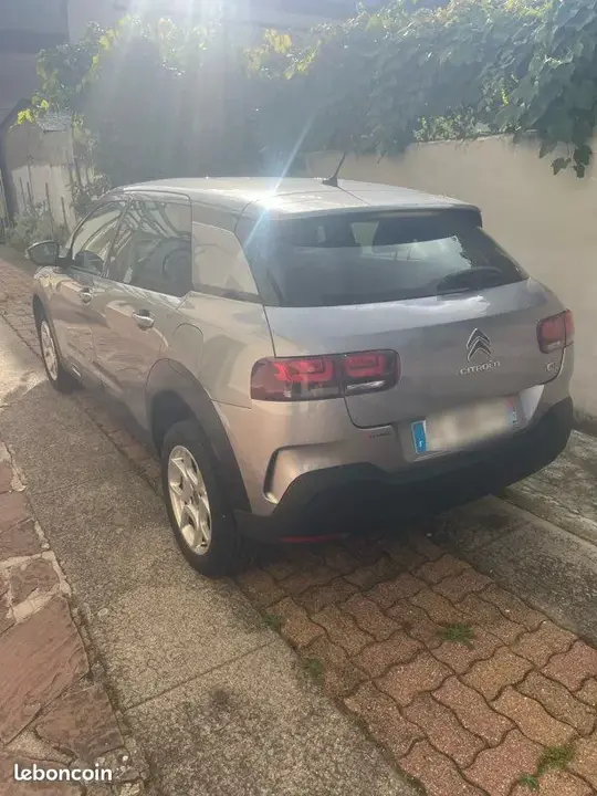 Citroen C4 Cactus 2018 photo 2