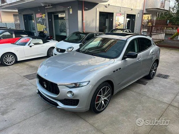 Maserati Levante 2017 photo 2
