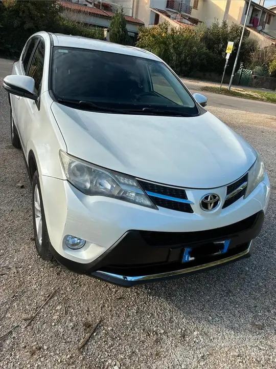 Toyota Rav4 2013 photo 2
