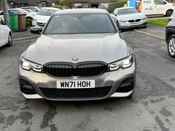BMW 3 Series 2021 photo 2