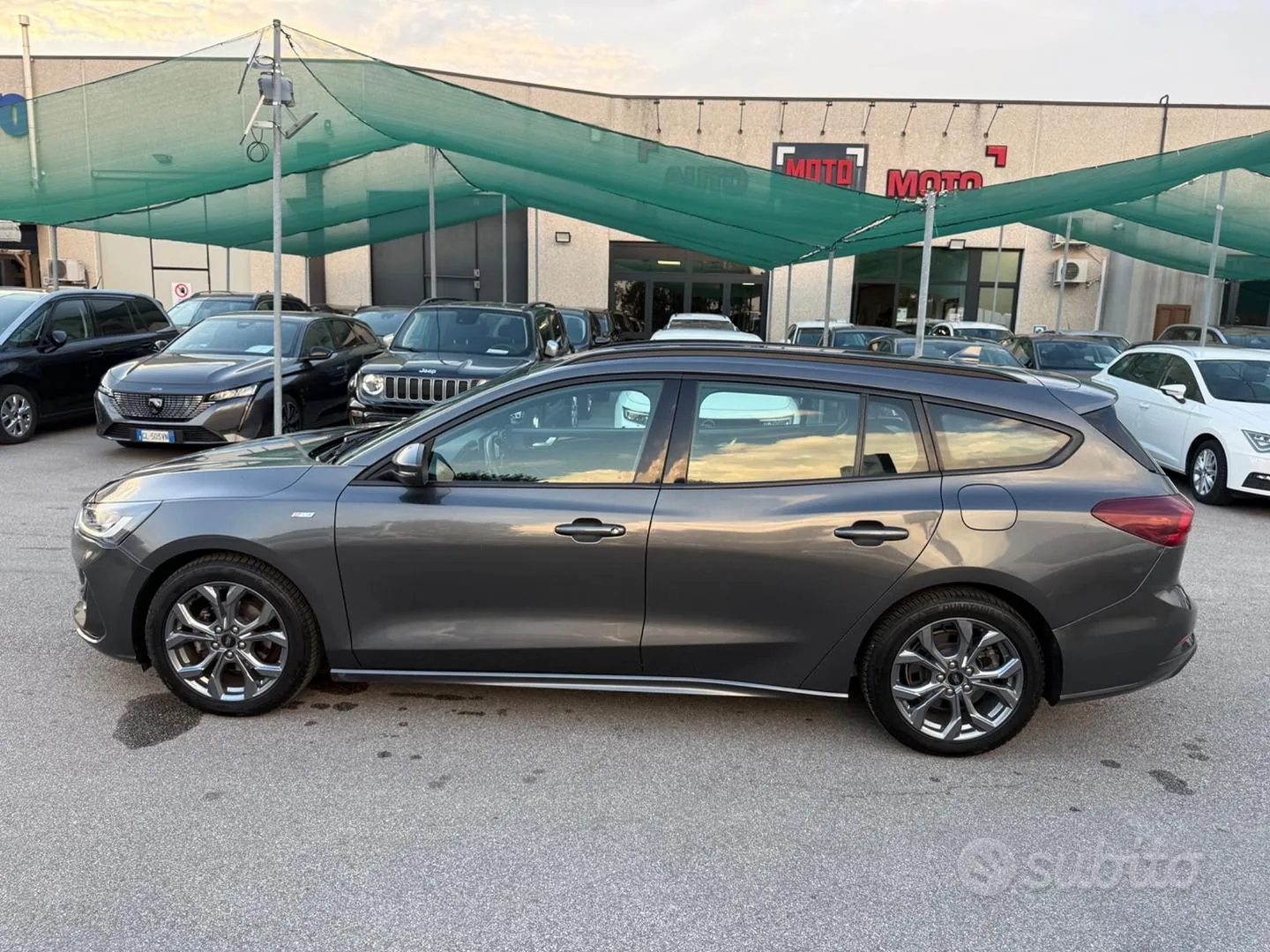 Ford Focus 2023 photo 2