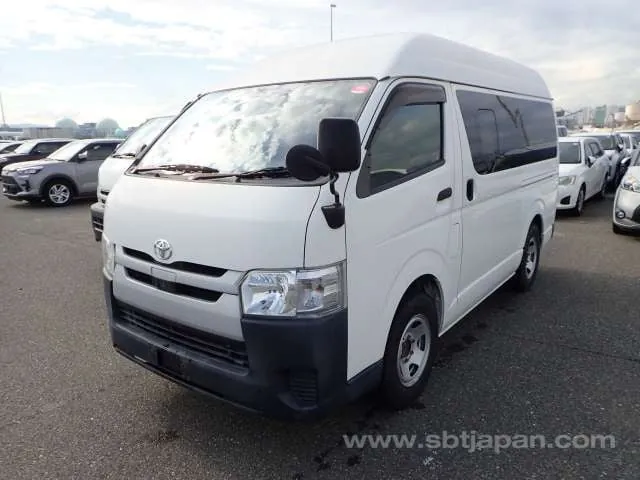 Toyota Cbf-Trh200K 2018 photo 2