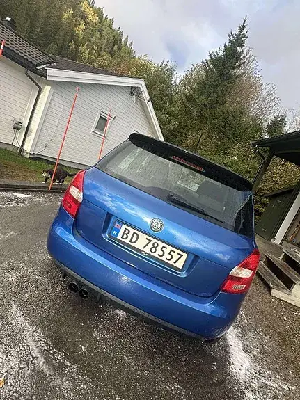 Skoda Fabia 2012 photo 5