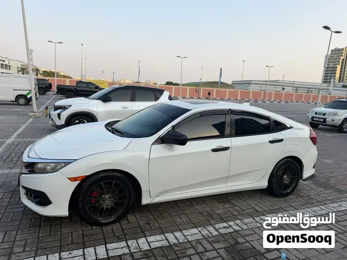 Honda Civic 2018 photo 4
